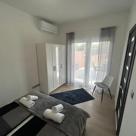 Balaton Royal شقة